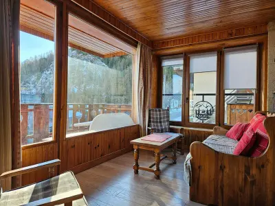 Chalet à Pra Loup, Chalet 9 pers, garage et balcon proche des pistes - L1006628