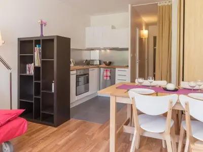 Appartement à La Salle les Alpes, Studio rénové avec balcon sud, skis aux pieds, parking et grand jardin, La Salle-les-Alpes - L1006772