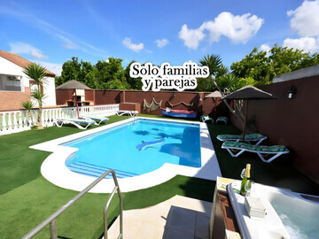 Location Villa à Conil de la Frontera,Chalet familial avec piscine et jacuzzi près de la plage à Conil de la Frontera ES-180-88 N°1006950
