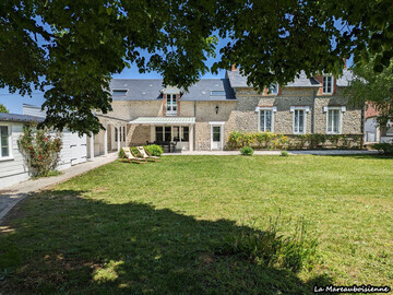 Location Gîte in Mareau aux Bois,Séjour de charme à Mareau-aux-Bois : parc, home cinéma, billard, tennis et télétravail en fibre ultra-rapide FR-1-590-279 N°1007295