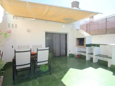 Appartement à Llançà, Appartement avec Grande Terrasse, Climatisation, Proche Plage La Farella, Llançà - L1007487