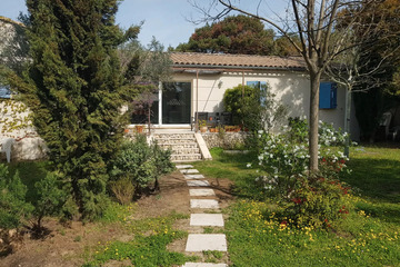Location Maison à Châteaurenard,Villa spacieuse au calme avec joli jardin arboré 1208929 N°1007552