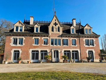 Location Villa en Mervans,Séjour Au Château De Glairans : Piscine 1292041 N°1007568