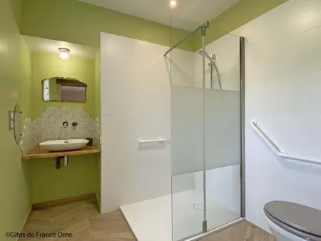 Grande maison avec babyfoot et accès handicapé, jusqu'à 13 personnes - Photo 8