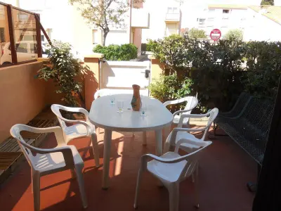 Appartement à Narbonne, Appartement T3 à Narbonne-Plage - 50m2 - 6 pers, Terrasse - 250m Plage, 500m Commerces - L1007677