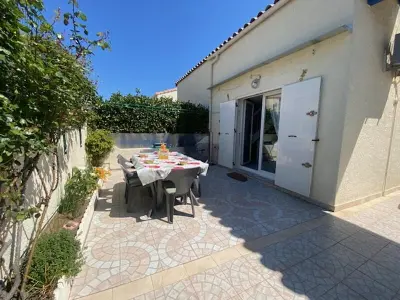 Villa à Fleury Saint Pierre la Mer, Villa T3 Mezzanine à Saint-Pierre-La-Mer, Climatisée, Terrasse, Parking Privé, 6 Pers. - L1007681