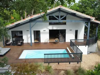 Villa in Capbreton,Villa de Prestige avec Piscine Chauffée, Proche Plages et Port de Capbreton FR-1-239-1070 N°1007762