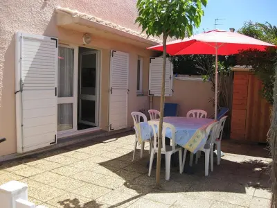 Appartement à Saint Cyprien, Saint-Cyprien: T3 en RDC, Terrasse, Parking, à 600m de la Plage - L1007797