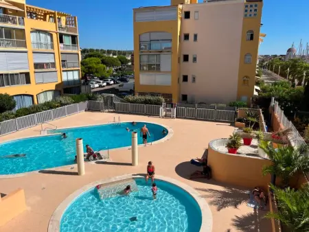 Appartement à Gruissan, Gruissan: T3, 4 Pers, Piscine, Parking, Proche Commerce, Environnement Calme, Accès Plage - L1007828