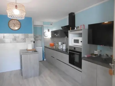Appartement à Gruissan, GRUISSAN - Confortable T2 rénové avec Parking - Secteur Vieux Village - 4 pers.  - L1007832