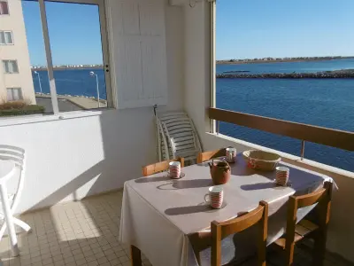 Appartement à Gruissan, T2 Confortable - 4/5 Pers - Proche Plage Grazel - Parking Privé - L1007869