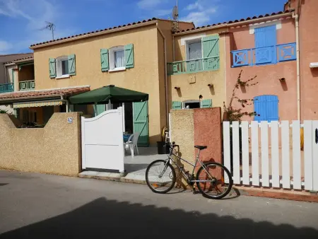 Maison à Gruissan, Villa Climatisée à Gruissan, Proche Plage Grazel, 6 Pers, Parking Privé, Terrasse, Équipée - L1007886