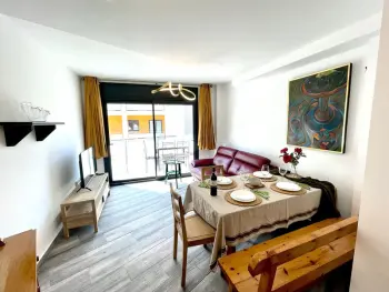 Appartement à Vilanova i la Geltrú,Appartement familial central avec parking privé et climatisation - 4 minutes de la Rambla, Vilanova ES-332-8 N°1007951