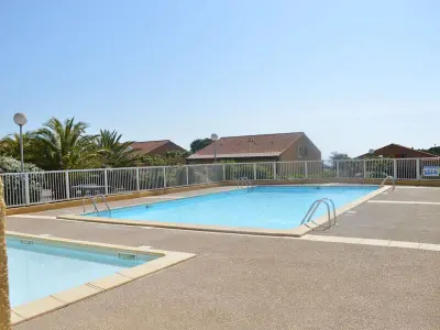 Maison à Narbonne, Charmant pavillon avec piscine, terrasse arborée, 5 couchages, 700m plage, 500m commerces - L1007954