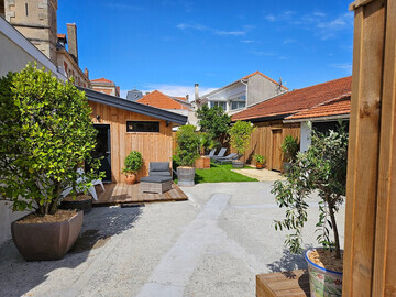 Location Maison à Soulac sur Mer,Maison Centre-Ville avec Studio Indépendant, Terrasses et Jardin - Idéale Familles/Groupes FR-1-648-173 N°1007970