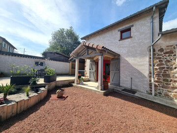 Location Casa rural en Notre Dame de Boisset,Gîte de charme avec SPA, terrasse, cheminée et cour, idéal pour un séjour zen à Notre-Dame-de-Boisset FR-1-496-320 N°1008084