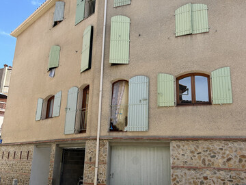 Location Wohnung in Argelès sur Mer,Appartement avec garage au centre d'Argelès-sur-Mer, proche commerces et gare FR-1-732-78 N°1008097