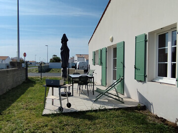 Location Maison à Saint Denis d'Oléron,Maison cosy rénovée 2024, 4 pers, à 500m de l'océan et 1 km de la plage, jardin clos, parking, garage vélos FR-1-778-29 N°1008099