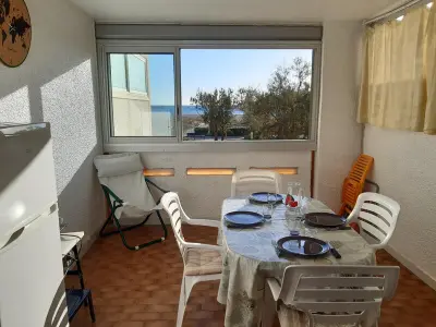 Appartement à Port Leucate, Studio cabine à Port Leucate, 4 pers, animaux admis, parking, accès direct à la mer - L1008110