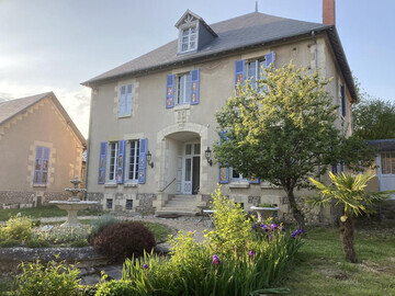 Location Casa rural en Sanssat,Villa de charme avec jardin clos, proche de Vichy, idéale pour séjours en famille FR-1-489-533 N°1008341