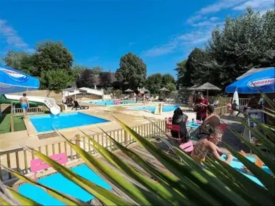 Chalet à Les Eyzies de Tayac, Camping Brin d'amour - Alpille 1299041 N°1008395