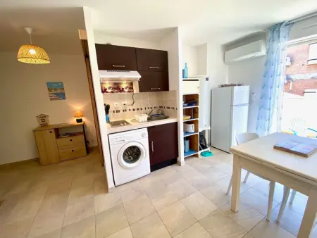 Studio Coquet à Mèze : Climatisé, Près du Parc, Terrasse, Proche Plage et Port - Photo 3