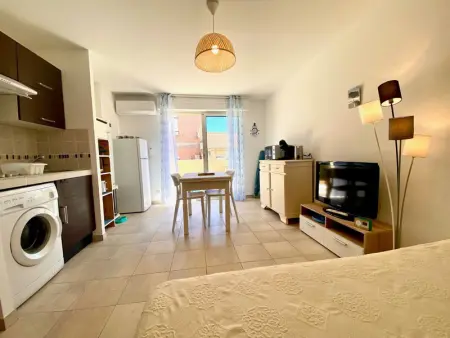 Studio Coquet à Mèze : Climatisé, Près du Parc, Terrasse, Proche Plage et Port - Photo 5