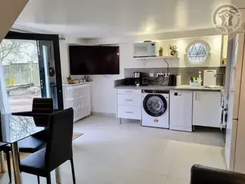 Gîte in Argenteuil,Charmant gîte 40m² près de Paris, terrasse privée, parking sécurisé, accès direct à Gare Saint Lazare FR-1-649-40 N°1008451