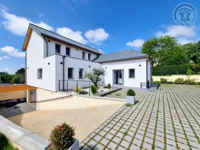 Appartamento a Saint Prix,Studio chic avec terrasse, parking et sauna à Saint-Prix FR-1-649-47 N°1008456