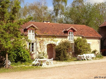 Location Gîte in Us,Gîtes spacieux en ferme active avec jardin, cheminée et équipements modernes près de Paris FR-1-649-48 N°1008457