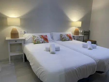 Maison Lumineuse avec Terrasse Privée au Coeur de la Judería, à 3 min de la Mosquée-Cathédrale - Photo 13