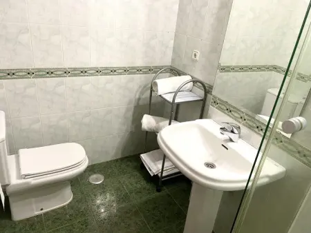 Appartement à Córdoba : Piscine, garage et quartier commerçant - Photo 14