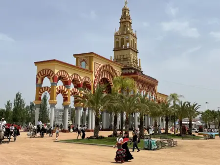 Charmant appartement proche vieille ville avec parking, services à proximité - Photo 13