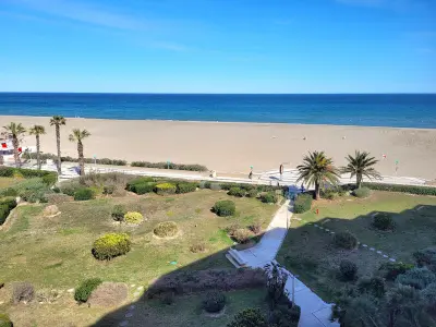 Appartement à Canet en Roussillon, Studio confort avec terrasse, vue mer et parking - Canet-en-Roussillon - L1008603