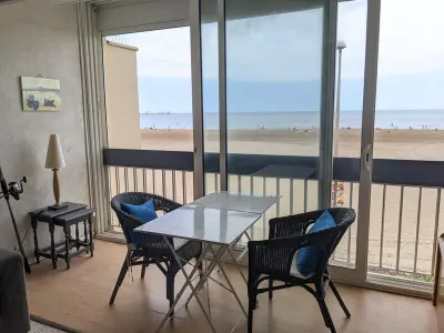 Appartement à Port la Nouvelle, T2 Climatisé 4 pers. avec Parking, Front de mer, Port-la-Nouvelle - L1008606