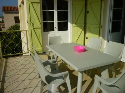 Appartement à Port la Nouvelle, Charmant T4 climatisé pour 6 pers, proche plage, jardin, parking, terrasse, tout équipé - L1008622