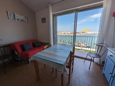 Appartement à Port la Nouvelle, Appartement T2 mezzanine 4/5 pers à 250m de la plage, balcon, vue panoramique - L1008623