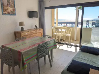 Appartement à Port la Nouvelle, T2 en bord de mer pour 4 pers, RDC avec Parking - L1008636