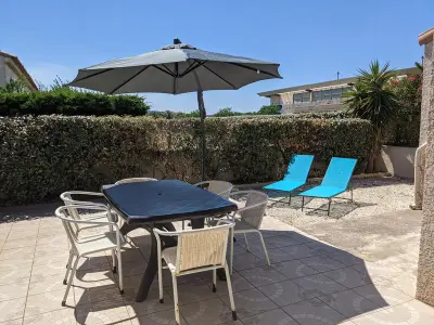 Villa à Port la Nouvelle, Villa T3 Mezzanine à Port-la-Nouvelle: 6 pers, Terrasse, Proche Plage et Commerces, Confort Optimal. - L1008651