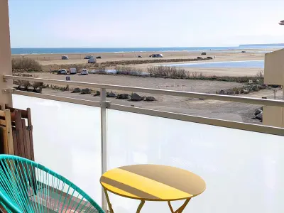 Appartement à Port la Nouvelle, Bel appartement T2 climatisé avec piscine et parking à 250m de la plage - L1008661