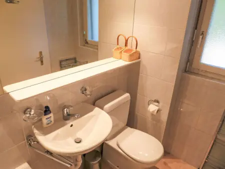 Les Arolles B12, Appartement 5 personnes à Crans Montana - Photo 24