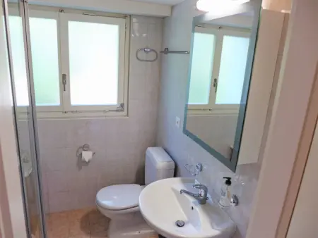 Les Arolles B12, Appartement 5 personnes à Crans Montana - Photo 33