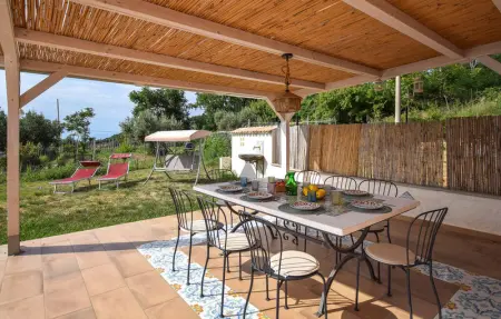 Location Maison 4 personnes à Longobardi - Photo 8