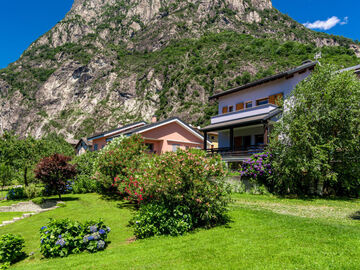 Location Sondrio, Maison à Lago di Mezzola, Angelina House IT2302.636.1 N°1009027