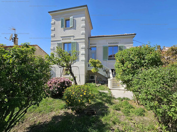 Location Villa à Saint Mandrier sur Mer, Elegante maison avec un beau jardin, à 150 m de la mer, climatisation, Wifi ... 1305717 N°1009204