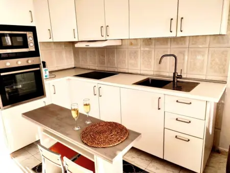 Confort Moderne avec Terrasse et Piscine sur le Toit - Photo 4