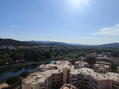 Appartement à Platja d'Aro, VILLAS COSETTE / Estudio Beach Palace M14 en primera línea de mar con vistas a la montaña - L1009500