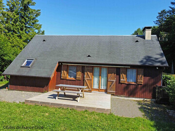 Location Gîte in Chaumont,Chalet tout confort en lisière de forêt avec cheminée, terrasse et accès direct à un étang de pêche FR-1-497-213 N°1009597