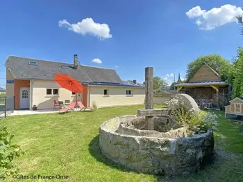 Casa rural en La Ferté en Ouche,Maison Authentique avec Jardin Clos, Proche Ferme et Chevaux, Tout Inclus, Animaux Acceptés FR-1-497-214 N°1009598