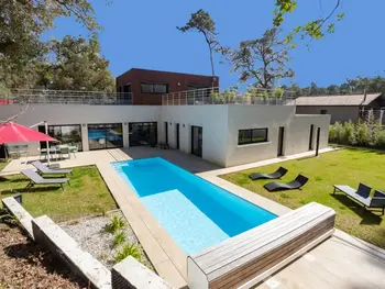 Villa en Hossegor,Villa avec Piscine Chauffée à 200m du Lac d'Hossegor FR-1-791-6 N°1009703